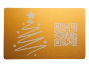 Goldene Metallkarte Christmas mit graviertem QR-Code und stilvollem Design für besondere Botschaften.